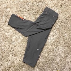 Nike Fit Dry Cropped Women's Leggings Size Medium